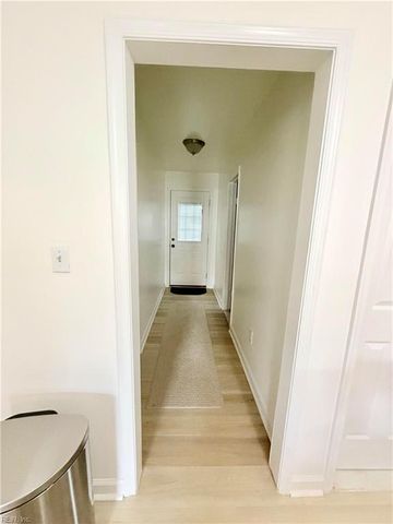 1914 Woodgate ARCH, Chesapeake, VA 23320