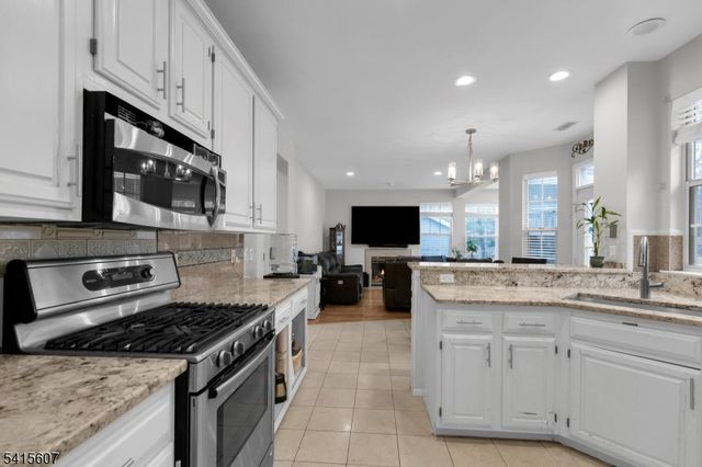 9 Hartley Ln, Bernards Twp., NJ 07920