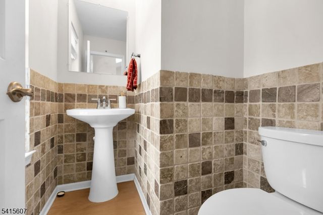 9 Hartley Ln, Bernards Twp., NJ 07920