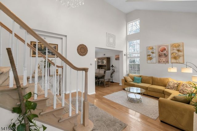 9 Hartley Ln, Bernards Twp., NJ 07920