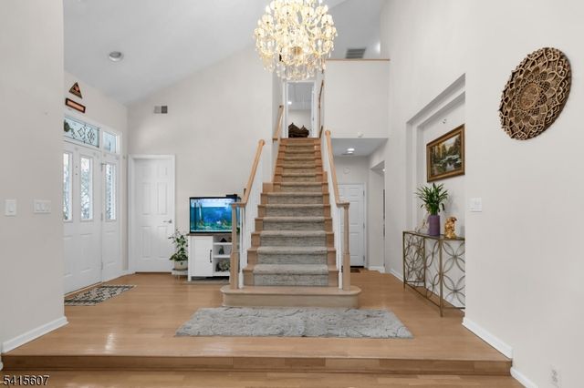 9 Hartley Ln, Bernards Twp., NJ 07920