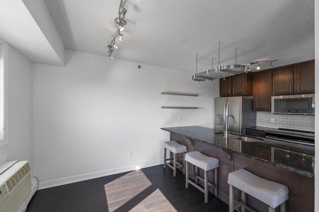 433 S 7th St 1814, Minneapolis, MN 55415