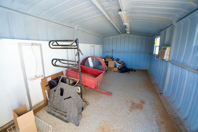 16207 N F M 179, Shallowater, TX 79363