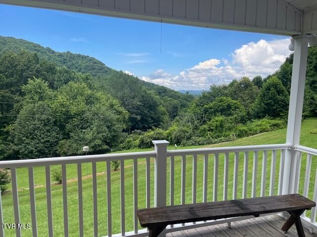 2169 Rice Creek Road, Flag Pond, TN 37657