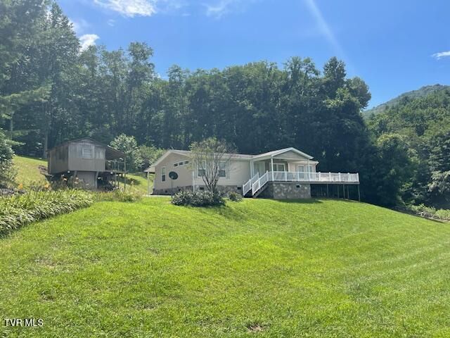 2169 Rice Creek Road, Flag Pond, TN 37657