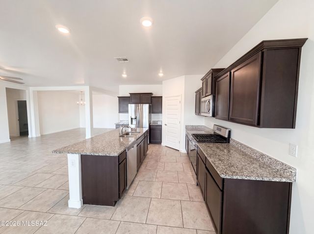 17967 S Camino De Las Quintas, Sahuarita, AZ 85629