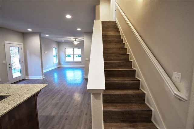747 N Malbec Road, Fayetteville, AR 72704