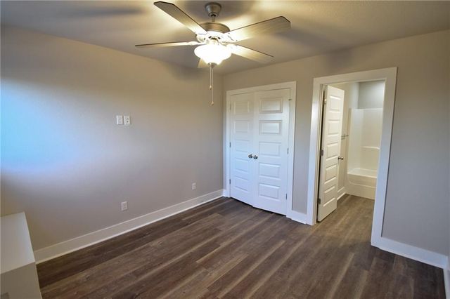 747 N Malbec Road, Fayetteville, AR 72704