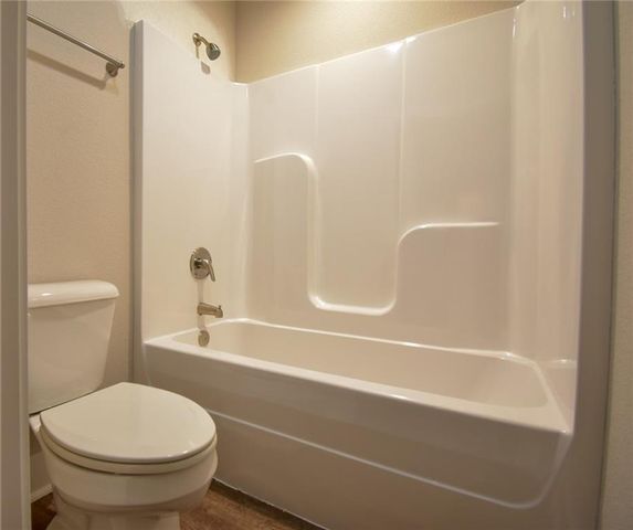 747 N Malbec Road, Fayetteville, AR 72704
