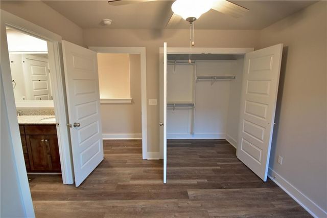 747 N Malbec Road, Fayetteville, AR 72704