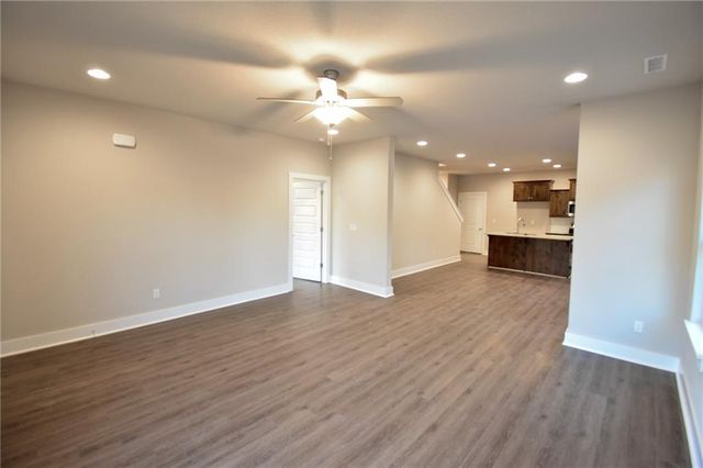 747 N Malbec Road, Fayetteville, AR 72704
