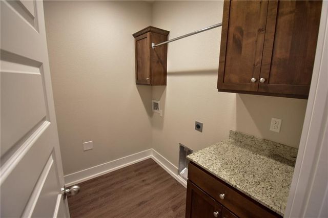 747 N Malbec Road, Fayetteville, AR 72704
