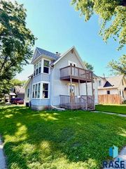 427 S Prairie Ave Avenue, Sioux Falls, SD 57104