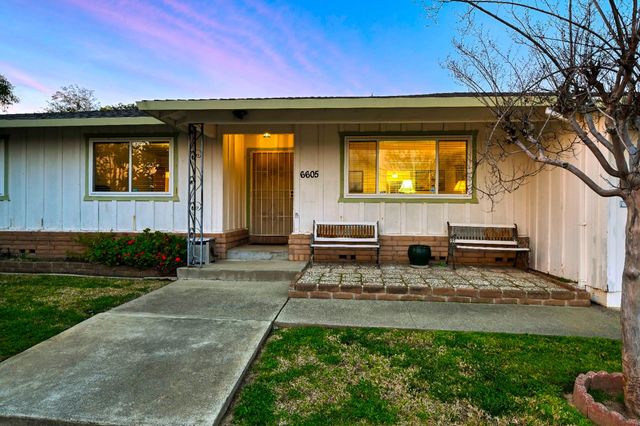 6605 Penney Way, Carmichael, CA 95608