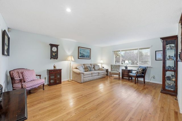 6605 Penney Way, Carmichael, CA 95608