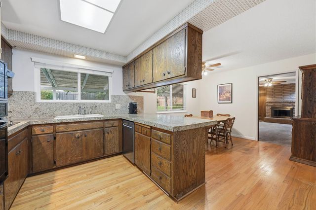 6605 Penney Way, Carmichael, CA 95608