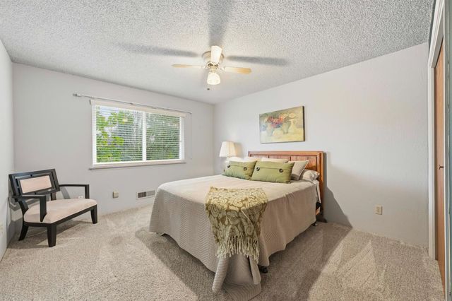 6605 Penney Way, Carmichael, CA 95608