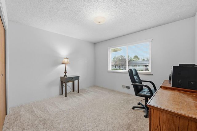 6605 Penney Way, Carmichael, CA 95608