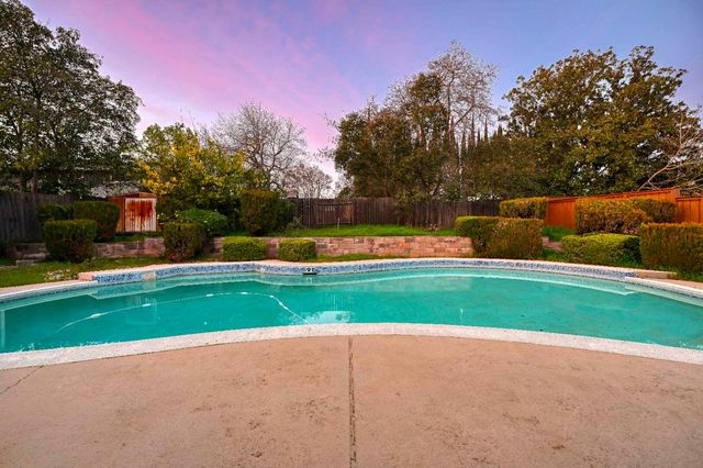 6605 Penney Way, Carmichael, CA 95608