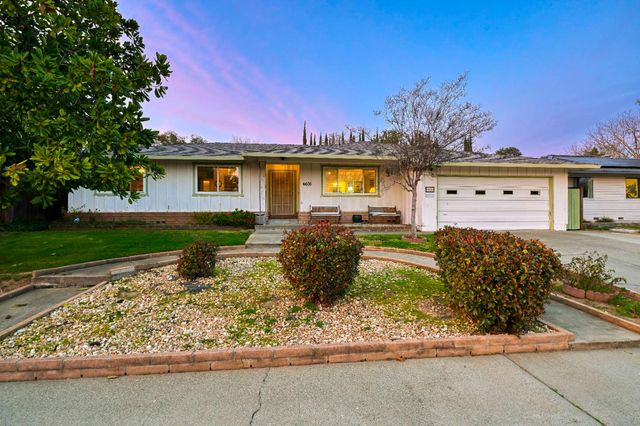 6605 Penney Way, Carmichael, CA 95608