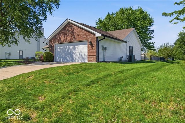 1816 Acorn Road, Franklin, IN 46131