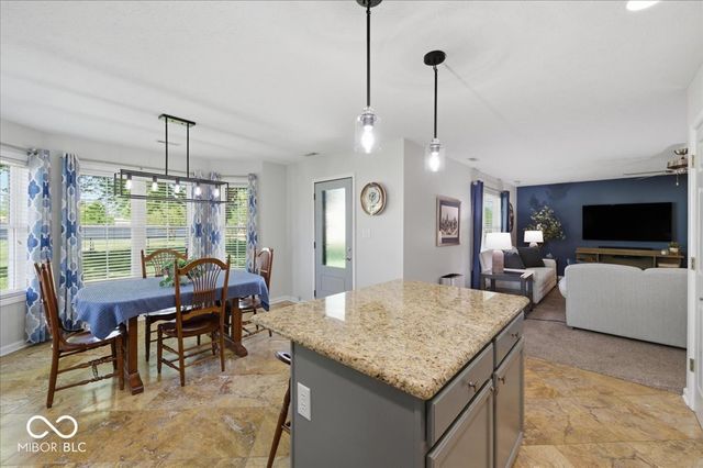 1816 Acorn Road, Franklin, IN 46131