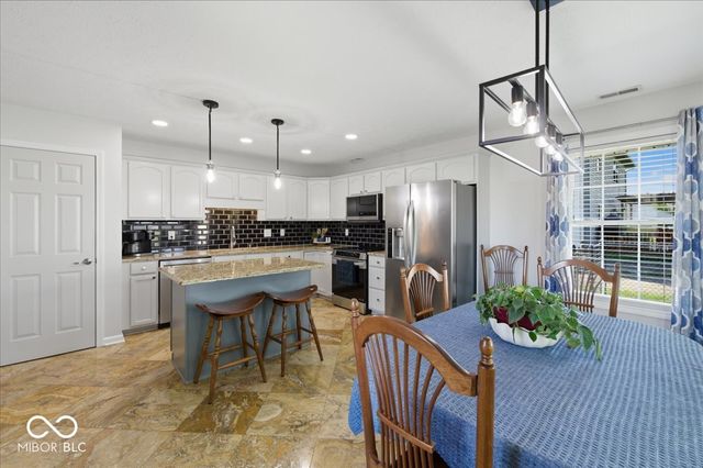 1816 Acorn Road, Franklin, IN 46131