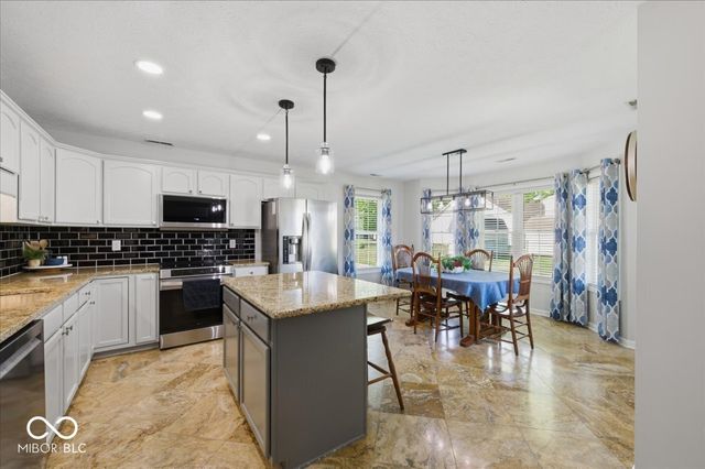 1816 Acorn Road, Franklin, IN 46131