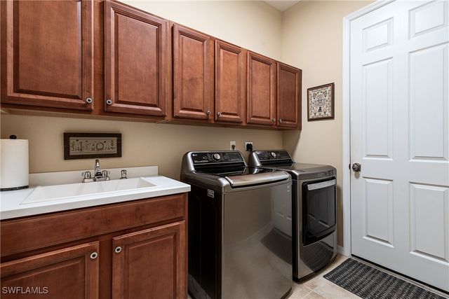 6849 IL REGALO CIR, Naples, FL 34109