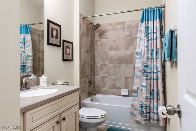 6849 IL REGALO CIR, Naples, FL 34109