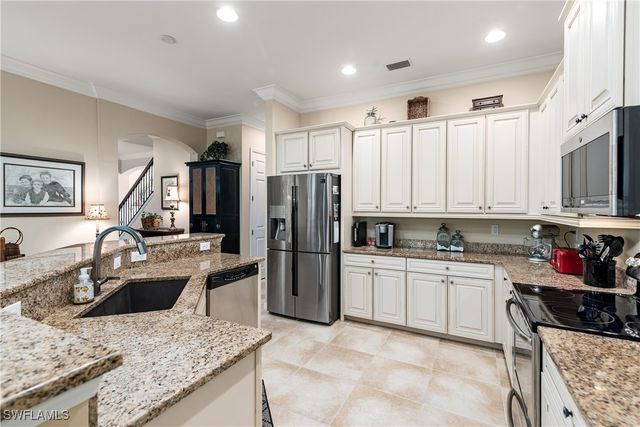 6849 IL REGALO CIR, Naples, FL 34109