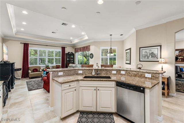 6849 IL REGALO CIR, Naples, FL 34109