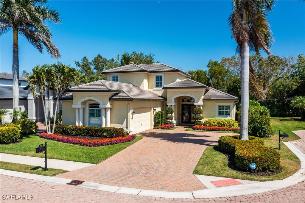 6849 IL REGALO CIR, Naples, FL 34109