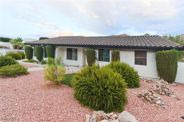 935 Vista Lago Way, Boulder City, NV 89005