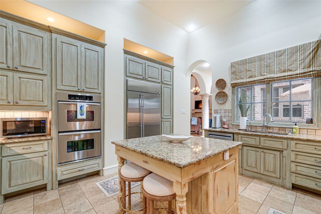 1213 Virginia Place, Fort Worth, TX 76107