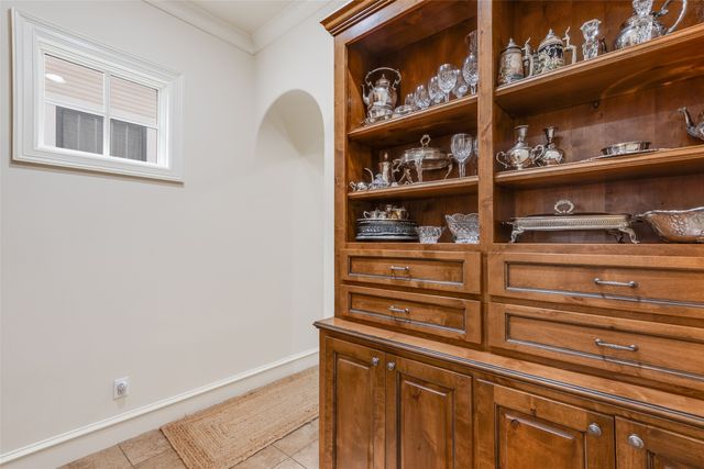 1213 Virginia Place, Fort Worth, TX 76107