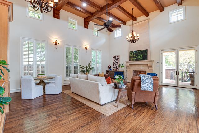 1213 Virginia Place, Fort Worth, TX 76107