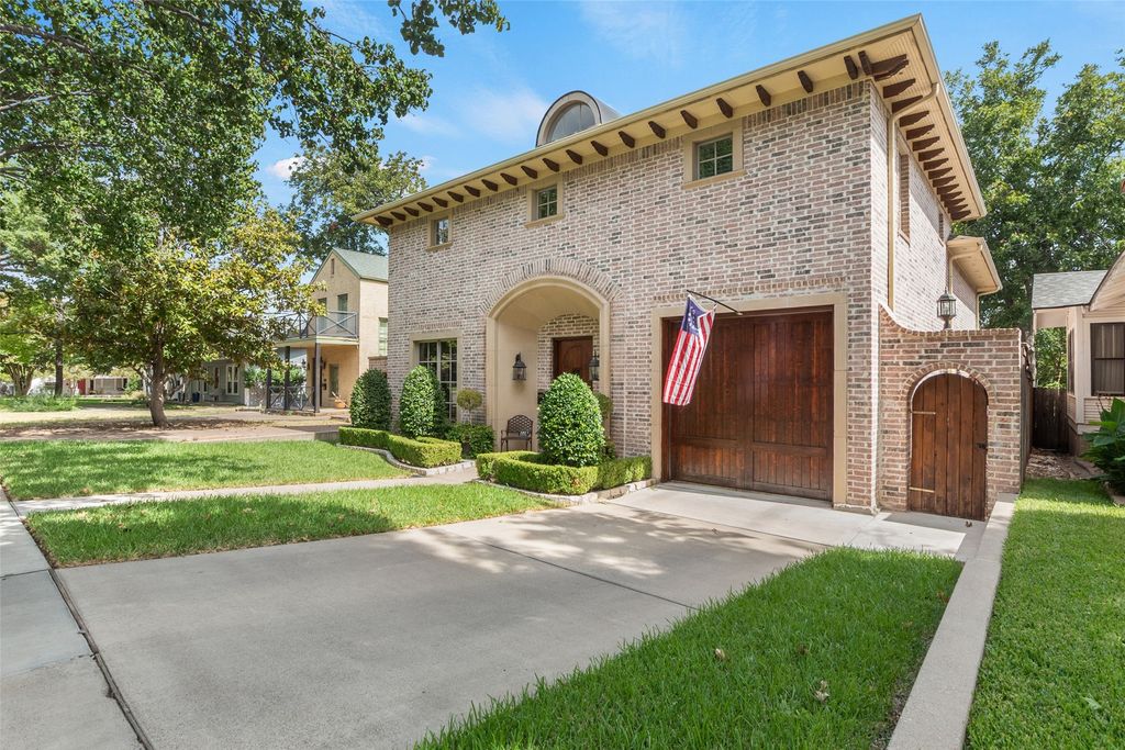 1213 Virginia Place, Fort Worth, TX 76107 — photo 2