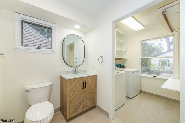 69 W Hanover Ave, Morris Plains Boro, NJ 07950