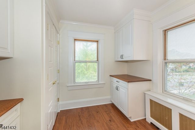 69 W Hanover Ave, Morris Plains Boro, NJ 07950