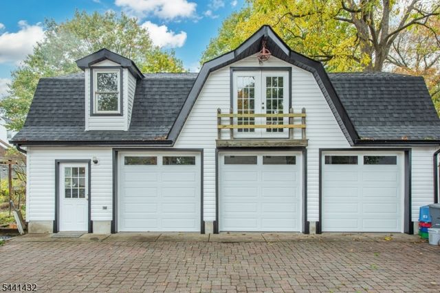 69 W Hanover Ave, Morris Plains Boro, NJ 07950