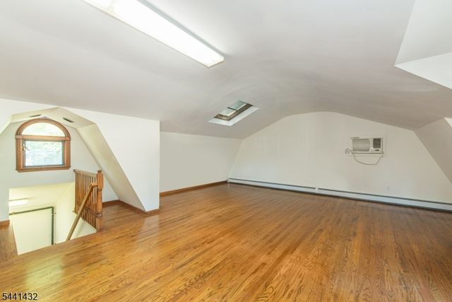 69 W Hanover Ave, Morris Plains Boro, NJ 07950