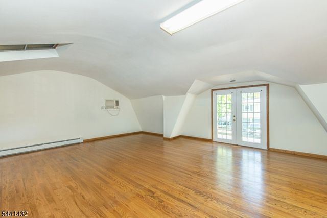 69 W Hanover Ave, Morris Plains Boro, NJ 07950