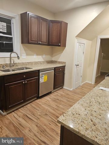 214 N EAST LN, Winchester, VA 22601