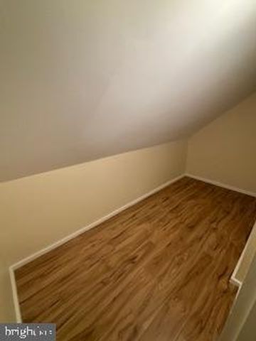 214 N EAST LN, Winchester, VA 22601