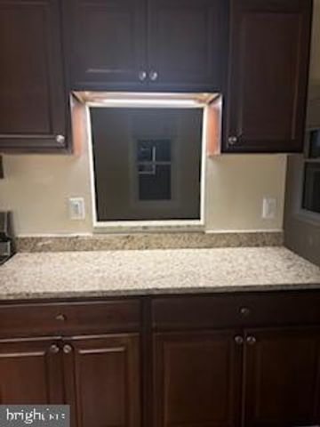 214 N EAST LN, Winchester, VA 22601