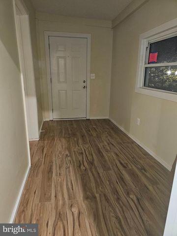 214 N EAST LN, Winchester, VA 22601