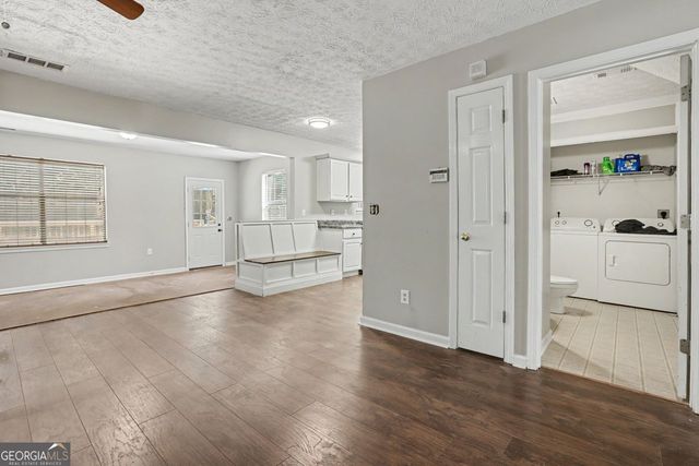 4394 Cross Lane, Decatur, GA 30035