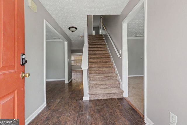 4394 Cross Lane, Decatur, GA 30035