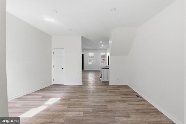 3727 N 8TH ST, Philadelphia, PA 19140